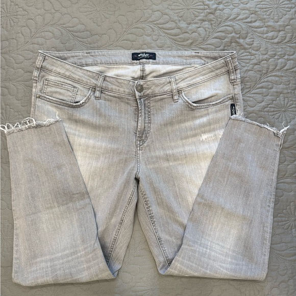 Silver Jeans Light Gray Straight Leg Denim - Picture 2 of 6